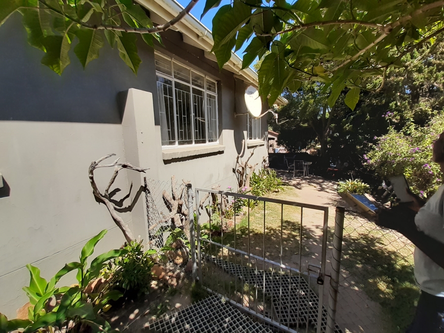 4 Bedroom Property for Sale in Paradise Beach Eastern Cape